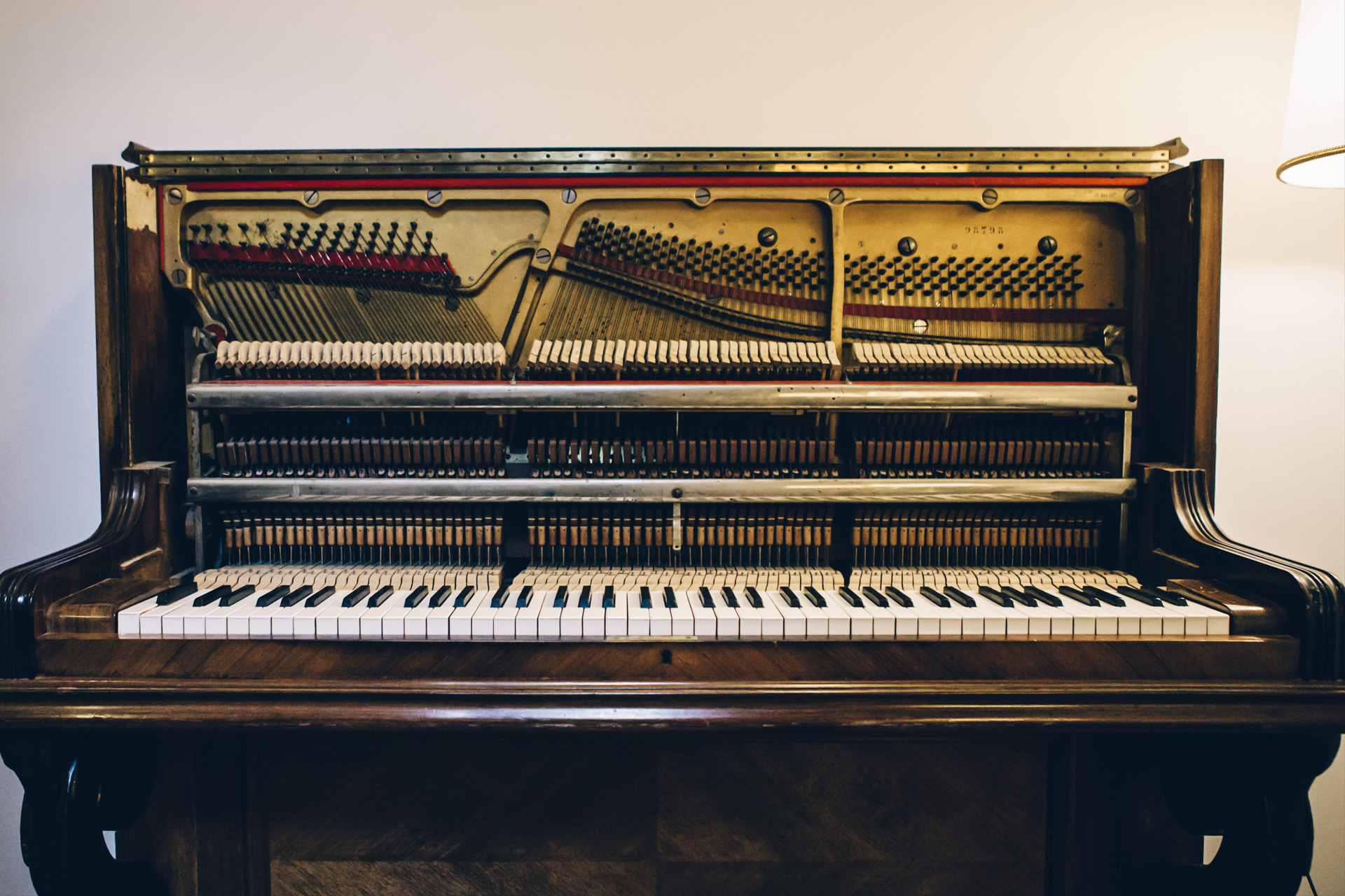 Piano antiguo de Mecca recording studio